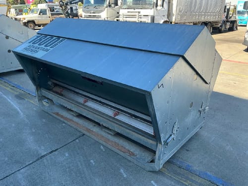 slide-items-1