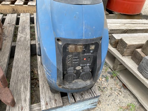 slide-items-3