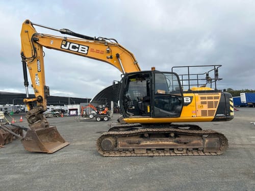 slide-items-3