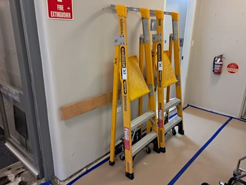 slide-items-0