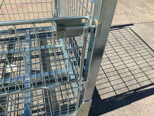 slide-items-2