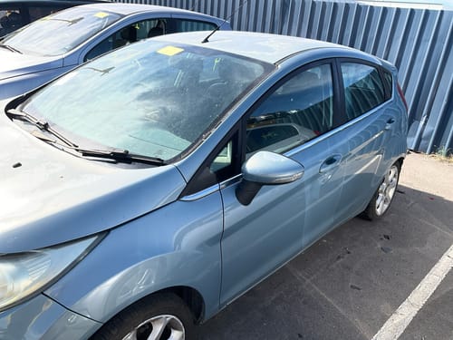 slide-items-3