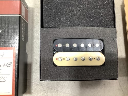 slide-items-3