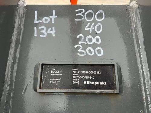 slide-items-1