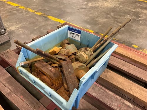 slide-items-1