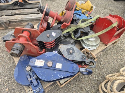 slide-items-3