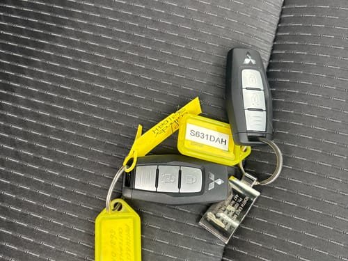 slide-items-3