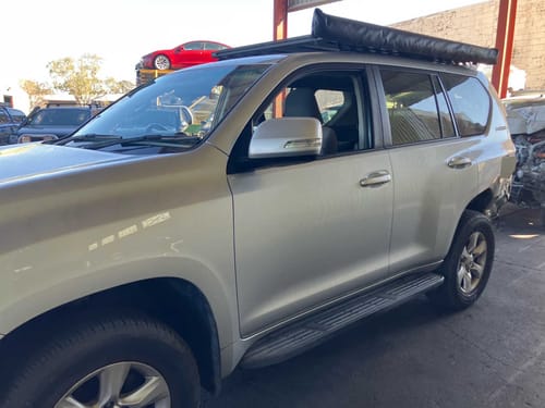 slide-items-3