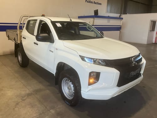 2022 Mitsubishi Triton - MR MY22 GLX Cab Chassis Double Cab 4dr Spts Auto 6sp 4x4 1085kg 2.4DT