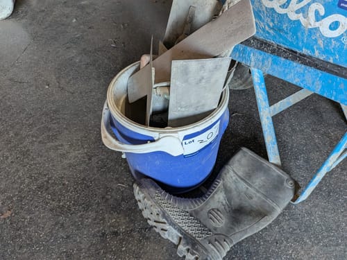 slide-items-2