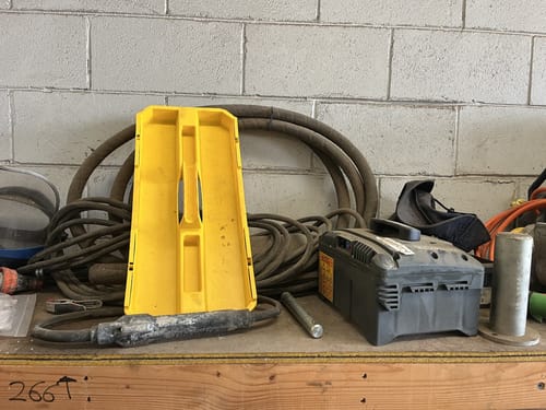 slide-items-4