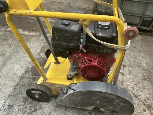 slide-items-3
