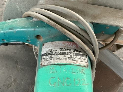 slide-items-3