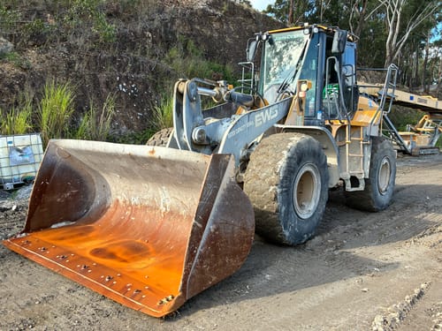 slide-items-2
