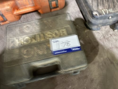 slide-items-3