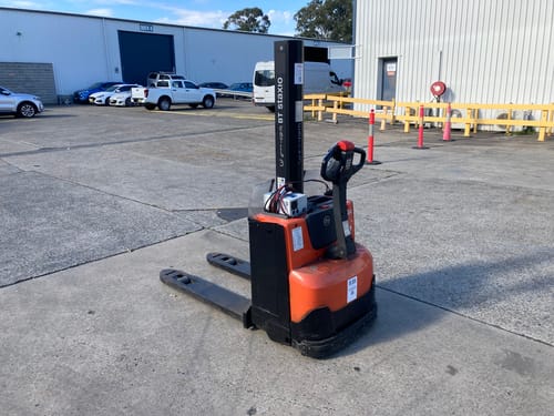 slide-items-0