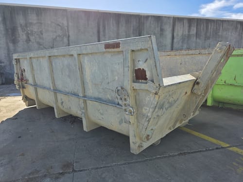 slide-items-0