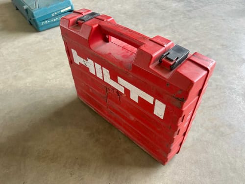slide-items-3