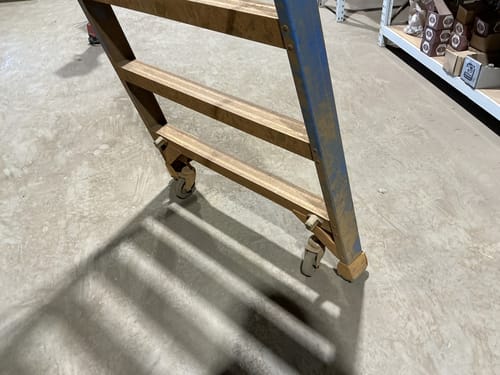 slide-items-3