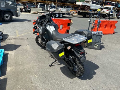 slide-items-3