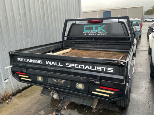 slide-items-4