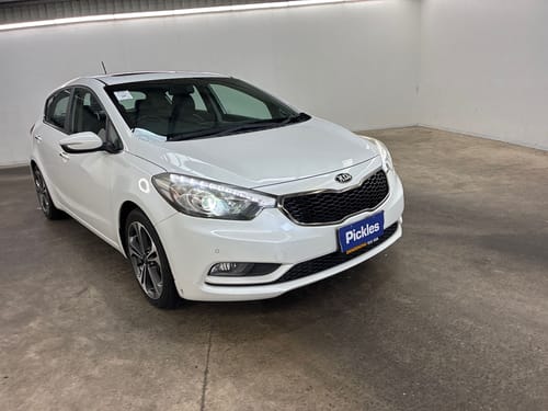 2013 Kia Cerato - YD SLi Hatchback 5dr Spts Auto 6sp 2.0i