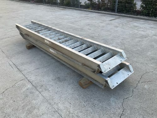 slide-items-0