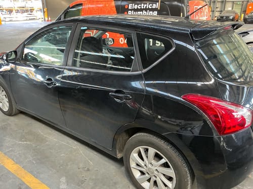 slide-items-3