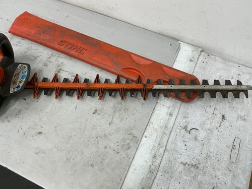 slide-items-3