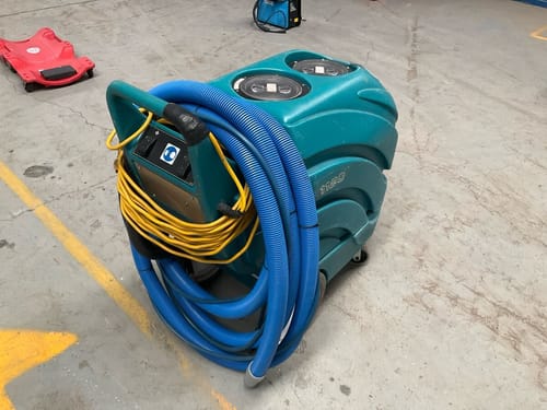 slide-items-3